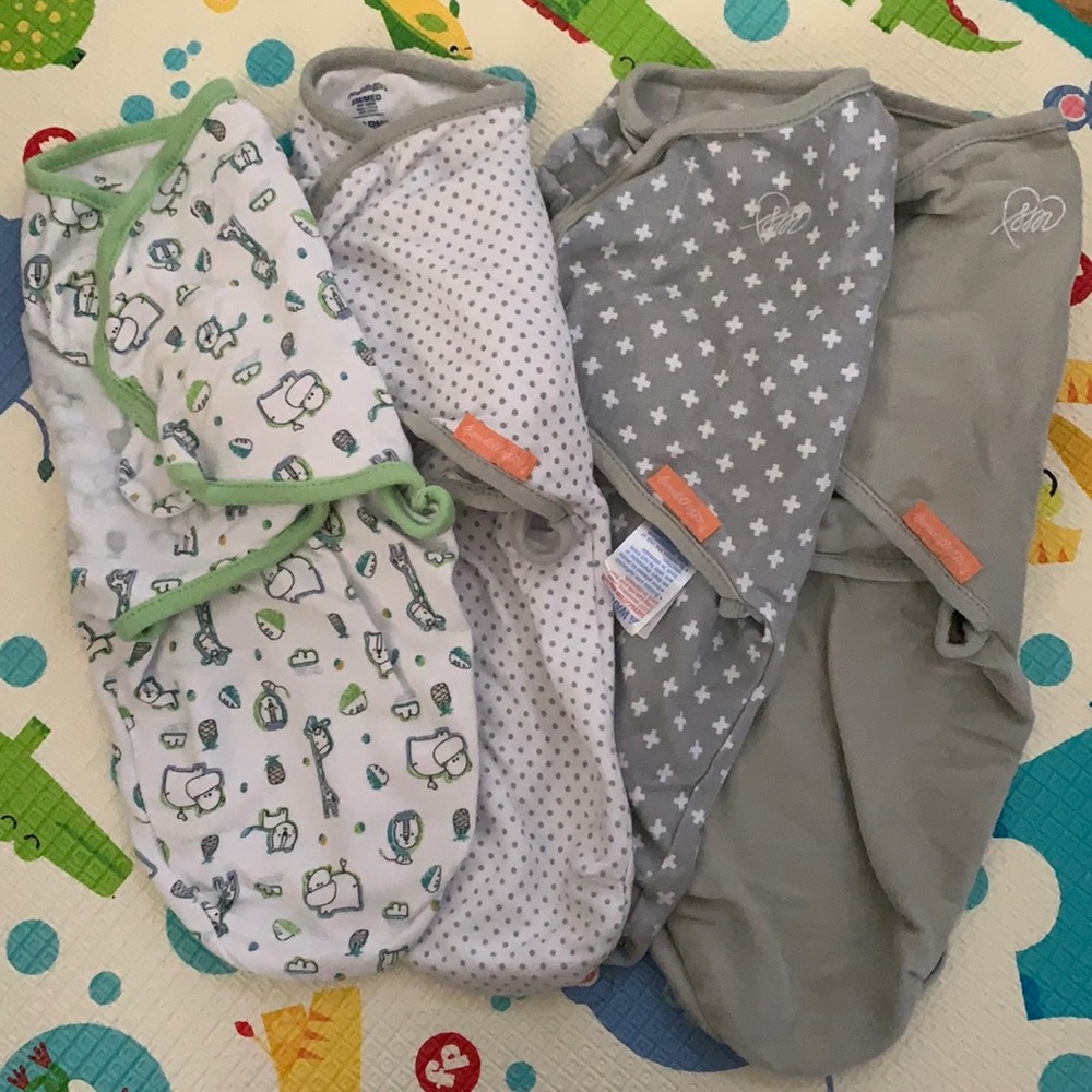 Swaddle Me swaddles for baby - size small/medium